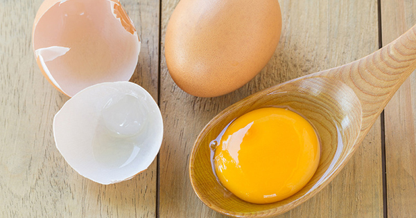 <b>Hút trứng gà sống có tốt cho tinh trùng không?</b>